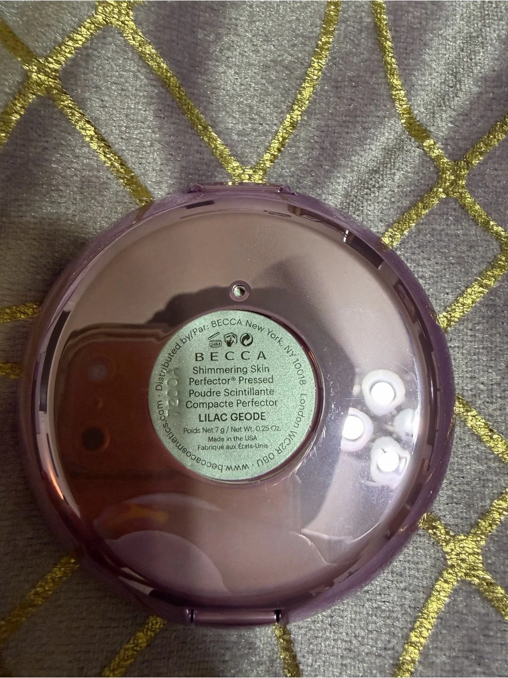 💥 NWT BECCA Shimmering Skin Profector Pressed- Lilac Geode